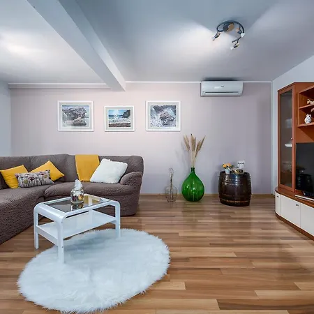 Krizanci Dom wakacyjny