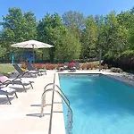 Krizanci Vakantiehuis Žminj