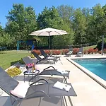 Krizanci Vakantiehuis Žminj