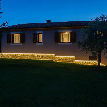 Krizanci * Žminj