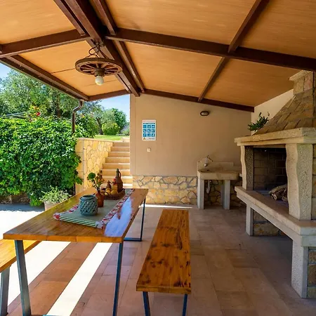 Holiday home Krizanci Zminj