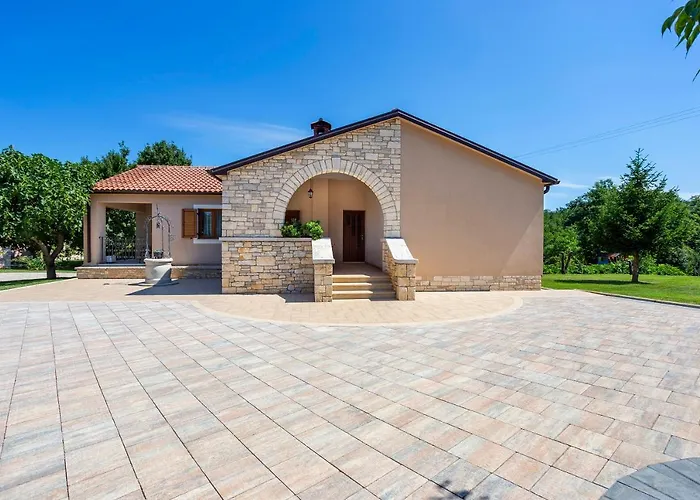 Krizanci Holiday home Zminj