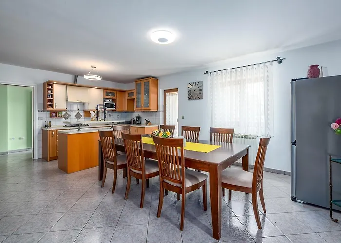 Holiday home Krizanci *